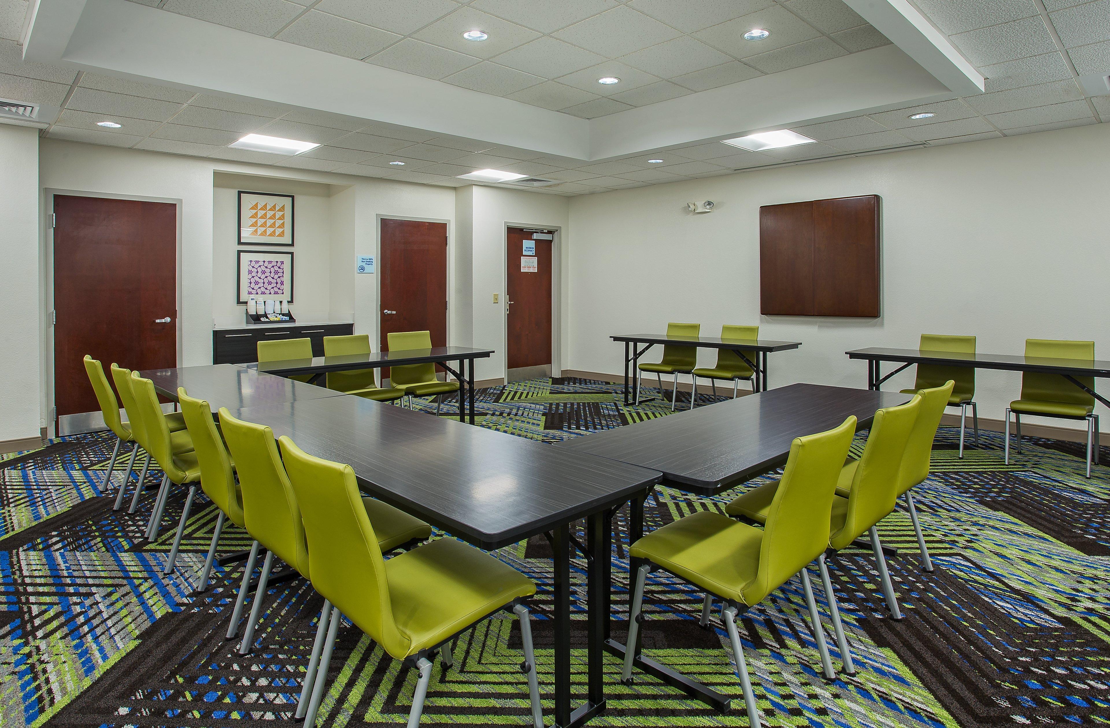 Holiday Inn Express & Suites Lebanon-Nashville Area By Ihg Bagian luar foto